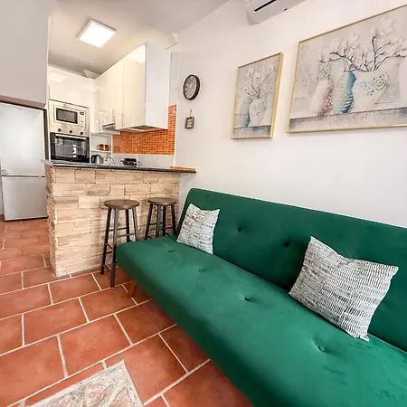 Estepona Old Town Gem • 5 Min Walk To Beach *