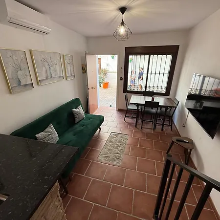 Estepona Old Town Gem • 5 Min Walk To Beach