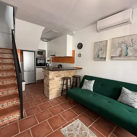 Old Town! 3bed House 5min Walk To Nyaraló