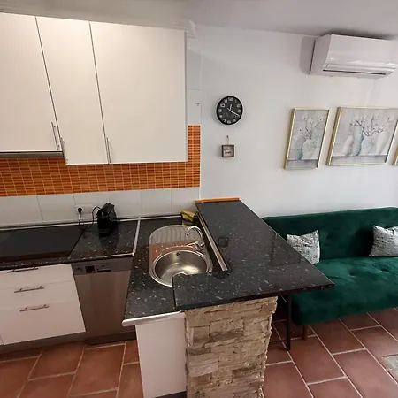 Nyaraló Old Town! 3bed House 5min Walk To Estepona