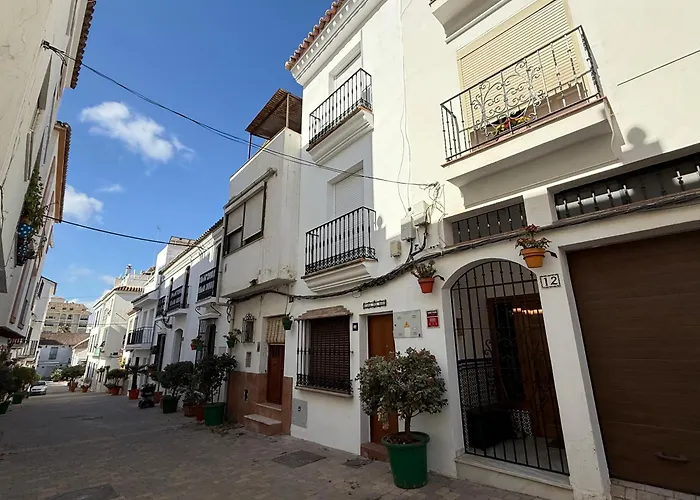 Old Town! 3bed House 5min Walk To *