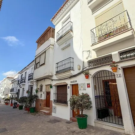 Semesterbostad Estepona Old Town Gem • 5 Min Walk To Beach *