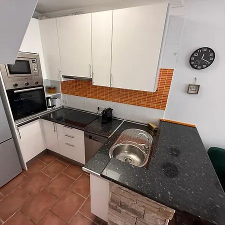 Casa Del Mar- Charming 3bd 2ba House By The エステポナ