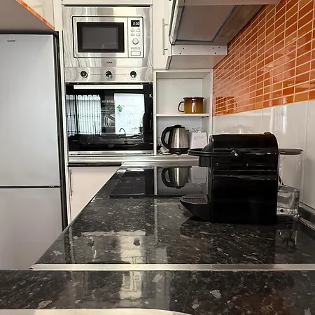 Holiday home Old Town! 3bed House 5min Walk To *