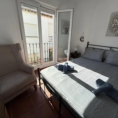 Old Town! 3bed House 5min Walk To Estepona