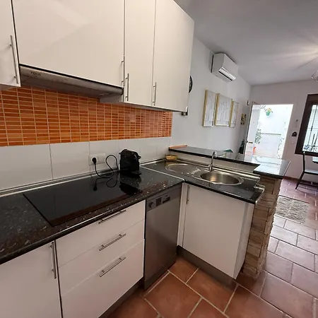 Old Town! 3bed House 5min Walk To