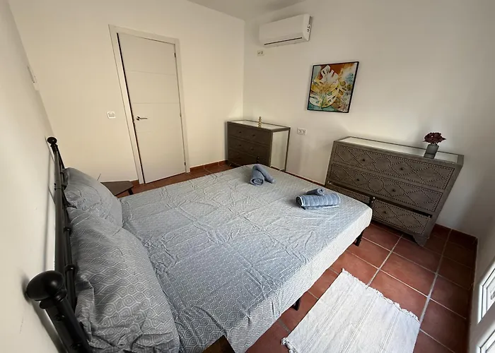 Old Town! 3bed House 5min Walk To Holiday home *