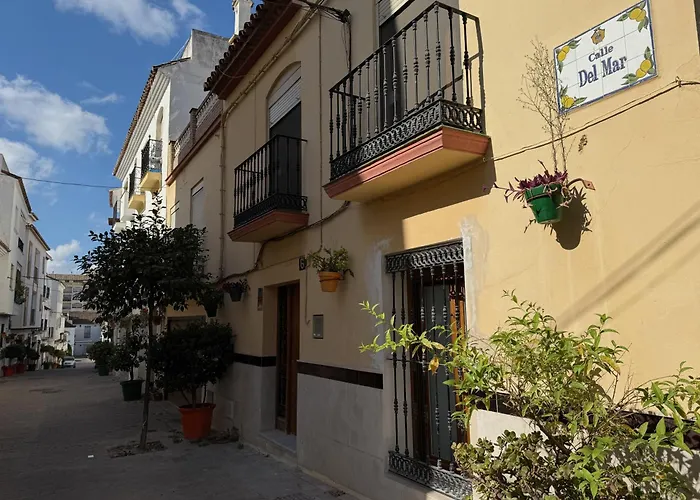 Hébergement de vacances Old Town! 3bed House 5min Walk To