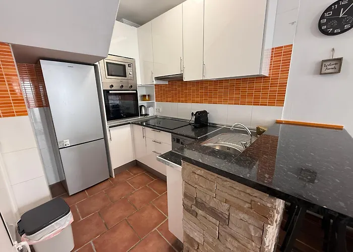 Old Town! 3bed House 5min Walk To