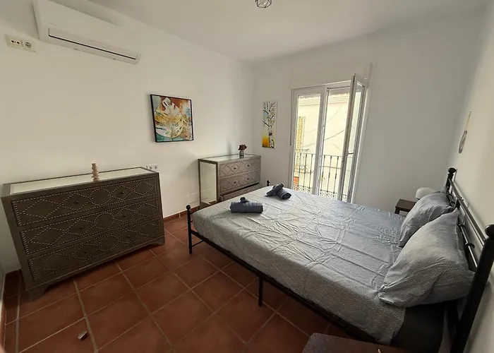 Old Town! 3bed House 5min Walk To